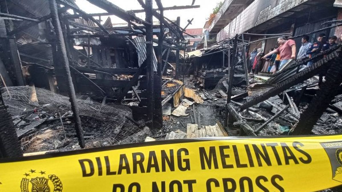 Pasar Bawah Bukittinggi Sumbar Diduga Sengaja Dibakar