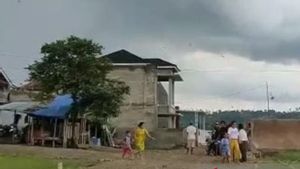 Belasan Rumah di Cianjur Rusak Akibat Diterjang Puting Beliung