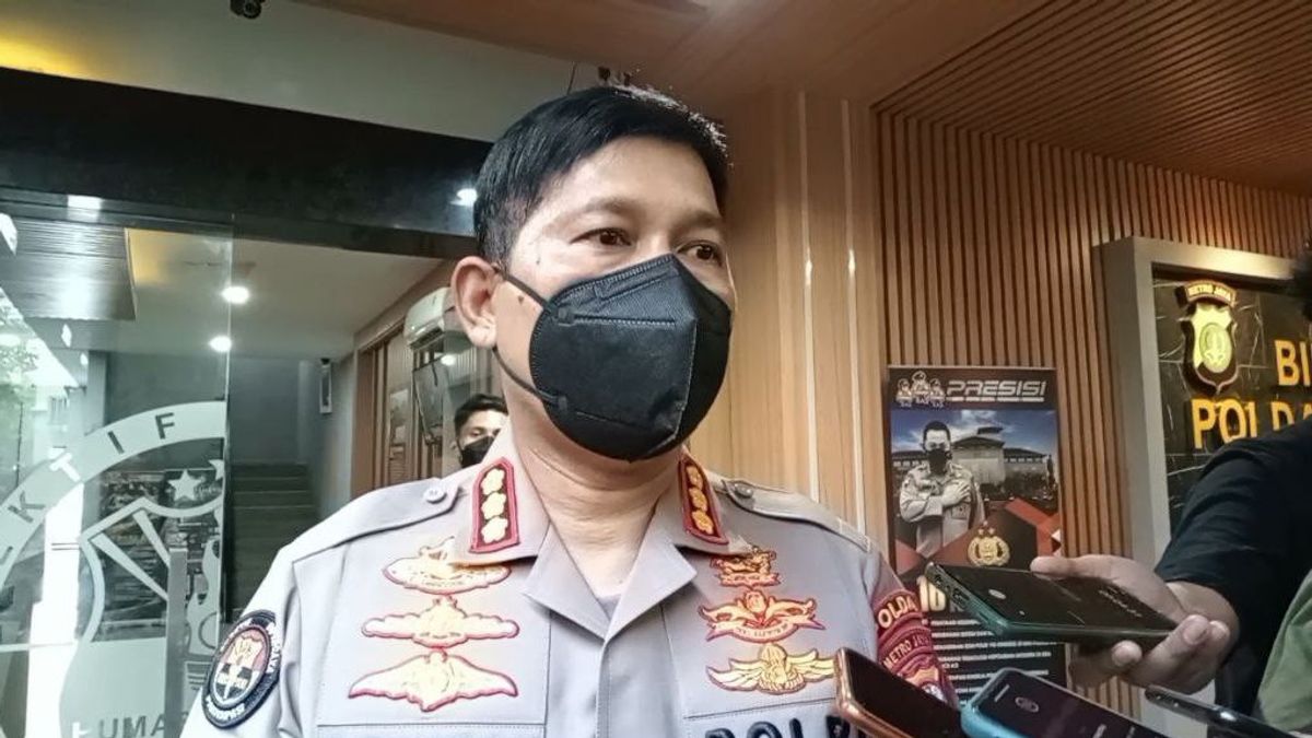 Paket Beras Bansos Dikubur di Depok, Polisi: JNE Mengaku Beras Rusak Terkena Hujan