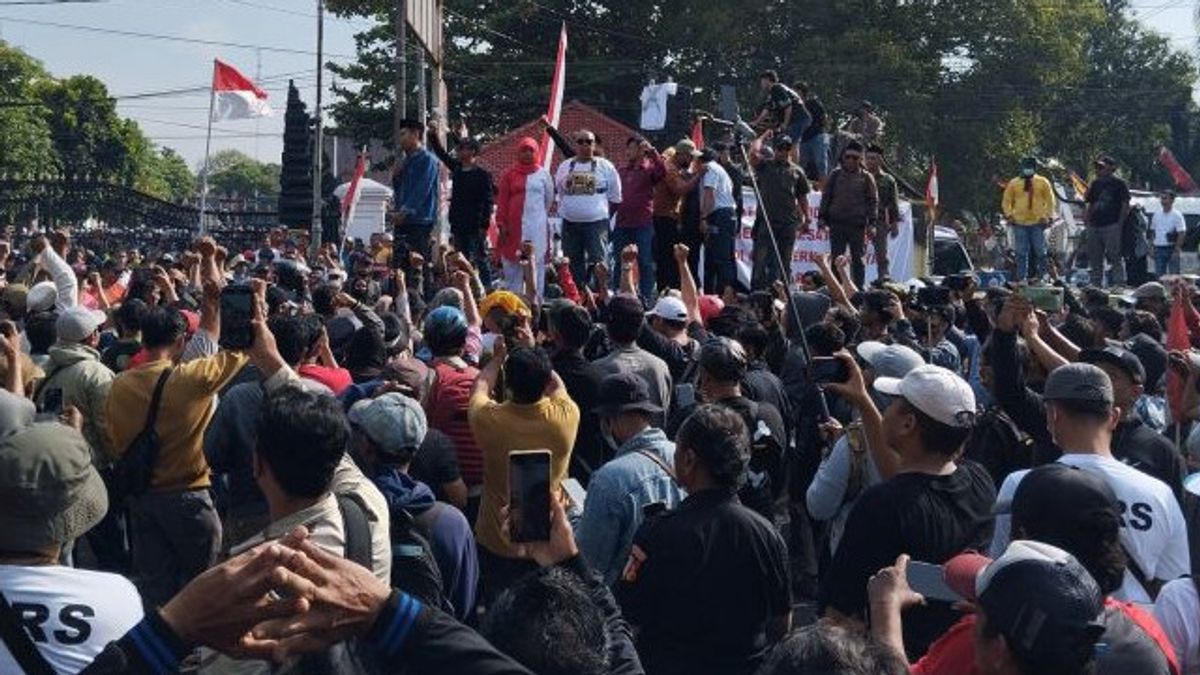 50.000 Warga Demo di Pati, Desak Bupati Sudewo Mundur
