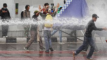 ronyme : Des centaines d'étudiants arrêtés après la démonstration de Ricuh, de Tangerang à Sukabumi