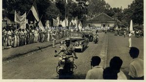 Bung Karno Dapat Hadiah Mobil Sedan dari Dokter Pribadinya, R. Soeharto