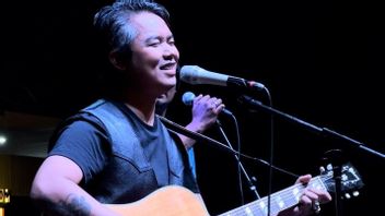 <i>Interview</i>: Dodit Mulyanto, antara Musik dan Stand Up Comedy