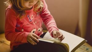 Kiat yang Harus Dilakukan Orang Tua dalam Mengajari Anak Agar Tidak Takut Gelap