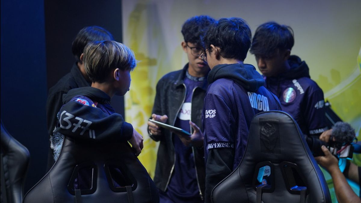 FFWS SEA 2025 Spring Week 3: RRQ Kazu And EVOS Divine Control The Ranking Board