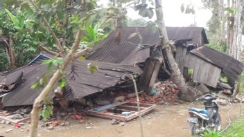 BNPB يقول إن غرب باسامان دخل فترة انتقالية طارئة بعد الزلزال