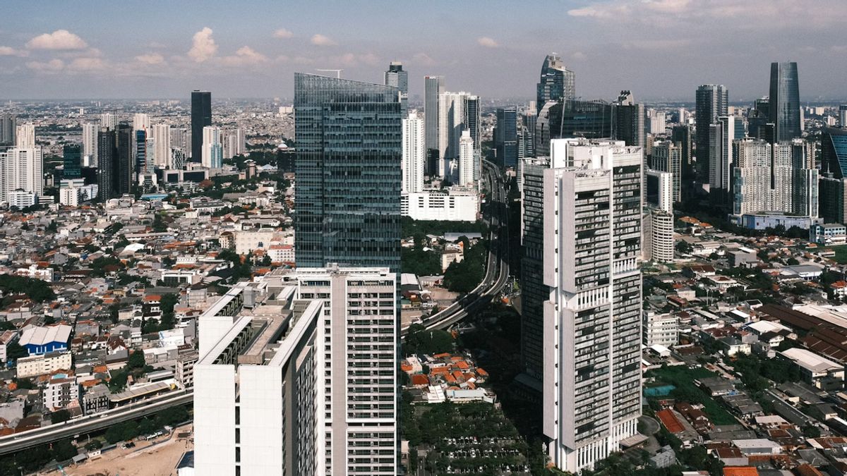 Dianggap Mengganggu, Pemprov DKI Batasi Pemasangan Spanduk Parpol di Flyover 6 Hari