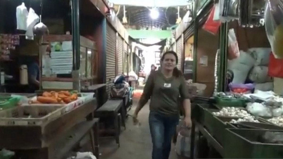 Warteg Traders Complain Of Missing Tempe Tofu In Kramat Jati Central Market