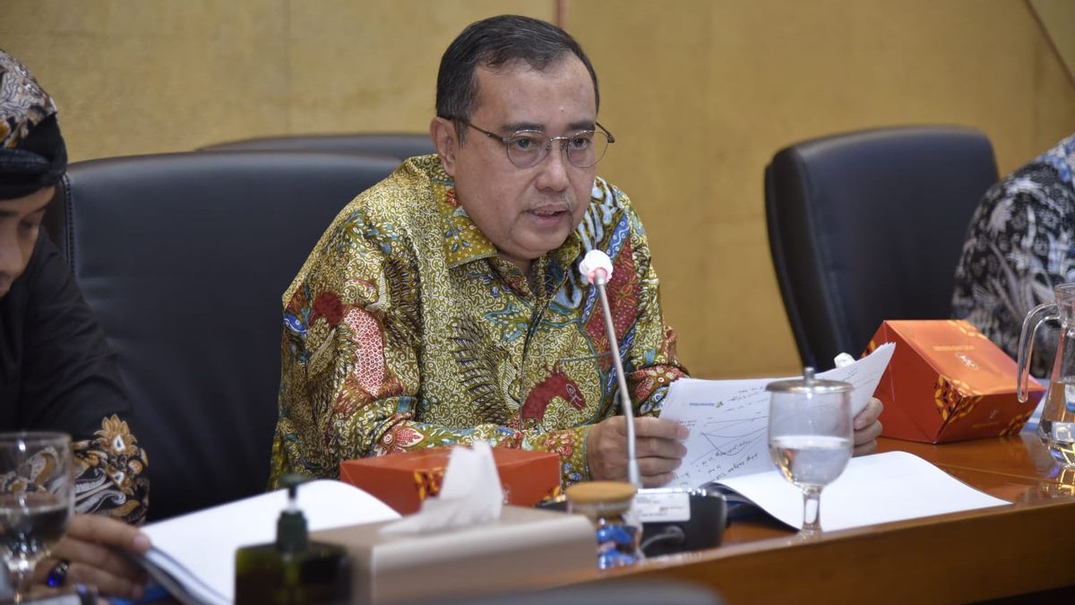 サウジアラビアのモラトリアムの解除を支援するために、ヤヒヤ・ザイニはP2MI省に公式の過去PMIを優先するよう要請した。