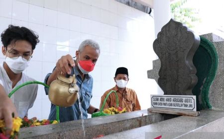 Ziarah ke Makam Pahlawan di Sulsel, Ganjar: Saya Selalu Tertarik, Sultan Hasanuddin Jadi Raja Masih Muda