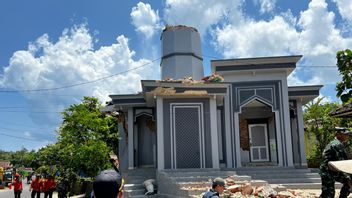 政府はバウィアン地震の被災者の家屋に補償