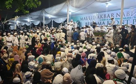 Alasan Mengapa Polisi Harus Segera Periksa Rizieq Shihab