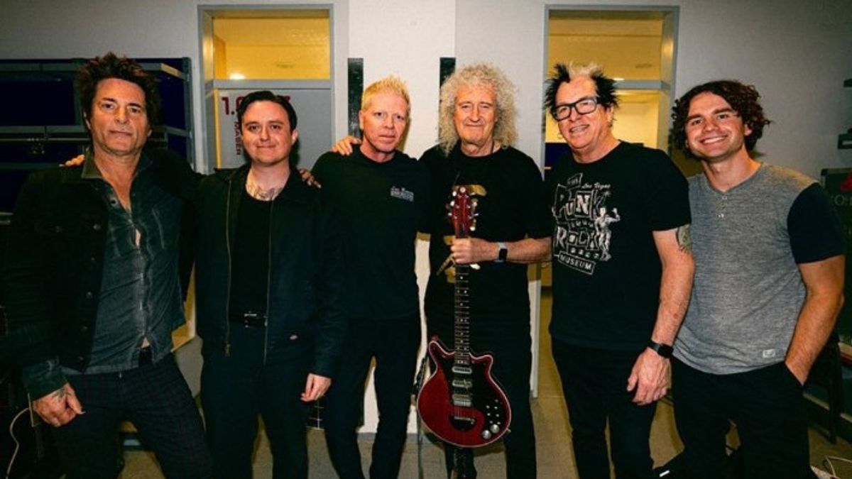 Brian May Gabung The Offspring Saat Tampil di Starmus Festival