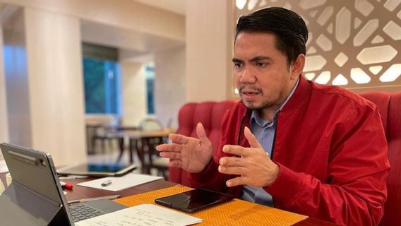 <i>Lord</i> Rangga Pimpinan Sunda Empire yang Gagal ‘Labrak' Arteria Dahlan di DPR, Anggap Urusan Belum Selesai dengan Minta Maaf