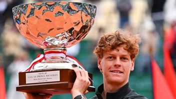 سينيير يحرز المركز الأول عالميا بعد فوزه في مونتي كارلو