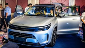 La marque chinoise de voitures Seres Market Sapa apporte trois modèles à la fois