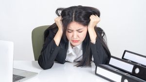 Nyaman Membunuh, Ketika Job Hugging Jadi Perangkap Manis Pekerjaan