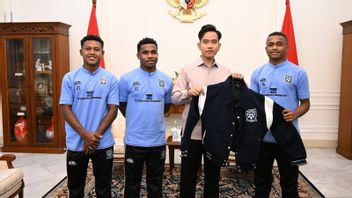 Vice President Gibran Gives Advice to Papua Football Athletes who are Training in Austria