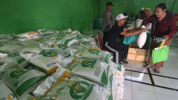 Bapanas决定在2024年2月15日的平静选举期间停止分配大米粮食援助, 再次继续