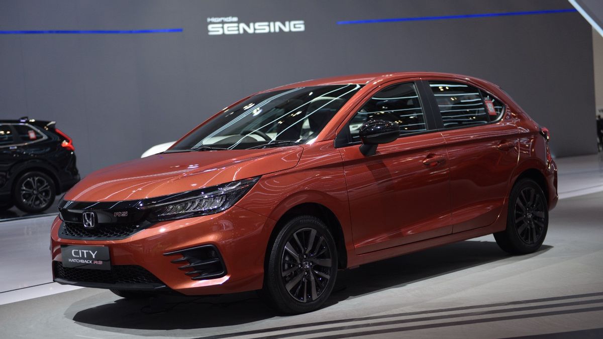 Lebih 10.000 Unit Mobil Honda Terjual di September 2023, City Hatchback RS Bersaing Ketat dengan CR-V