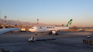 イランが民間航空のために空域を再開