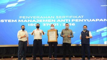 PTPP Resmi Terima Sertifikat Anti Penyuapan