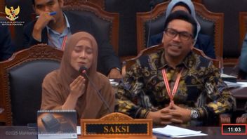 Constitutional Court Judge Asks Lesti Kejora And Sammy Simorangkir To Sing At The Material Test Session Of The Copyright Law