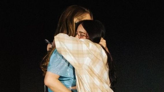 Lana Del Rey dan Billie Eilish Saling Lempar Pujian di Panggung Coachella