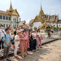 Mengenal Farang, Sebutan Kontroversial untuk Orang Asing di Thailand