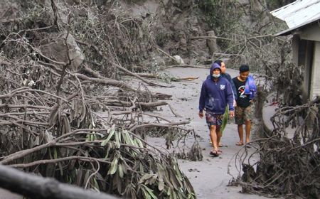 Sri Mulyani Imbau Anak Buah Siagakan APBN Bantu Korban Erupsi Gunung Semeru