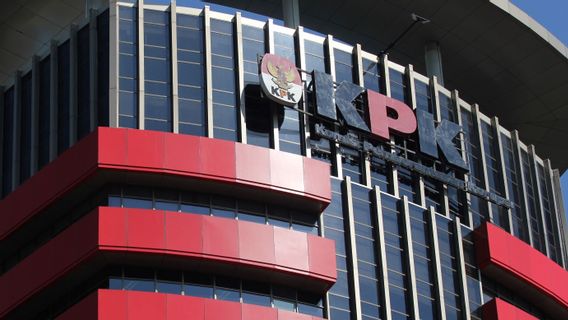 KPK Sita Dokumen dari Sekda Kota Cimahi Dikdik Usai Diperiksa