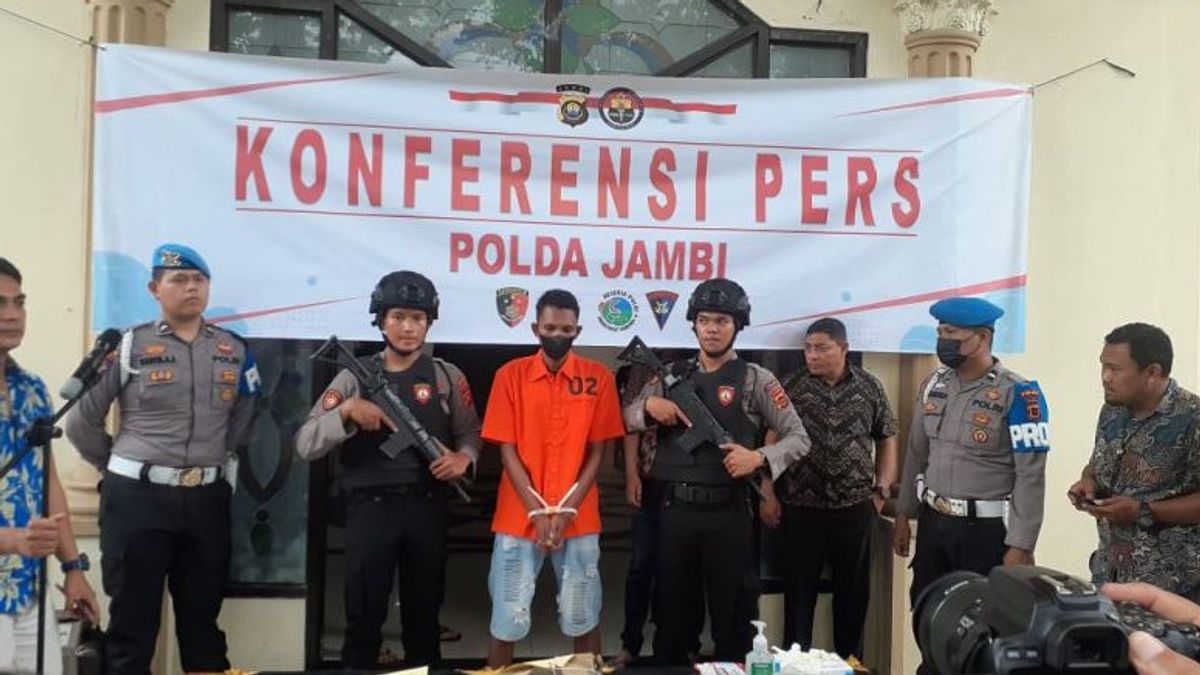 1 Kg Of Crystal Methamphetamine Courier In Jambi Arrested By Police