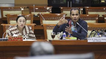 Prof Eddy Hiariej, Wamenkumham Qui A Accompagné Jokowi Pendant Le Conflit De L’élection Présidentielle Et Expert Ahok-Jessica 'Cyanide'