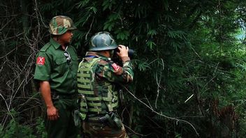 الجيش العسكري الأعلى العرقي يهاجم قافلة دبابات النظام العسكري في ميانمار