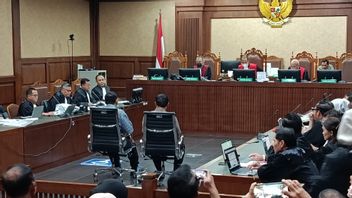 Kusnadi Story 2 Times Harun Masiku Titipi Bags And Filled With Money For Donny Tri Istiqomah-Saeful Bahri