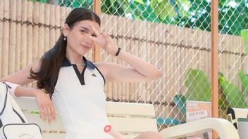 elant une action en justice pour divorce, portrait d’origine de Sabrina Chairunnisa lors d’un moment important avec Deddy Corbuzier