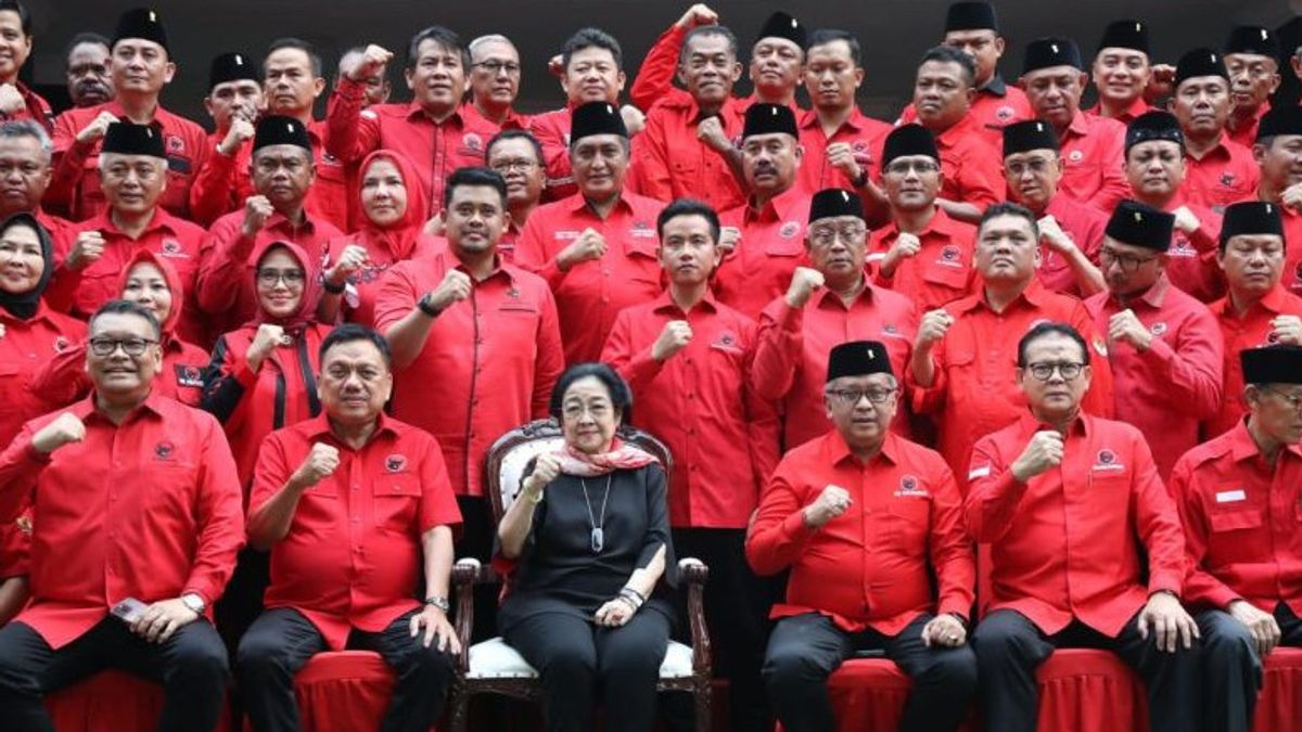 Yel-yel Ganjar Presiden Menggema di Sekolah Partai PDIP