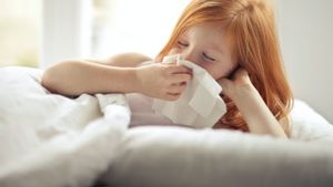 Orang Tua Wajib Tahu, Begini Caranya Mengenal Gejala Flu Perut pada Anak
