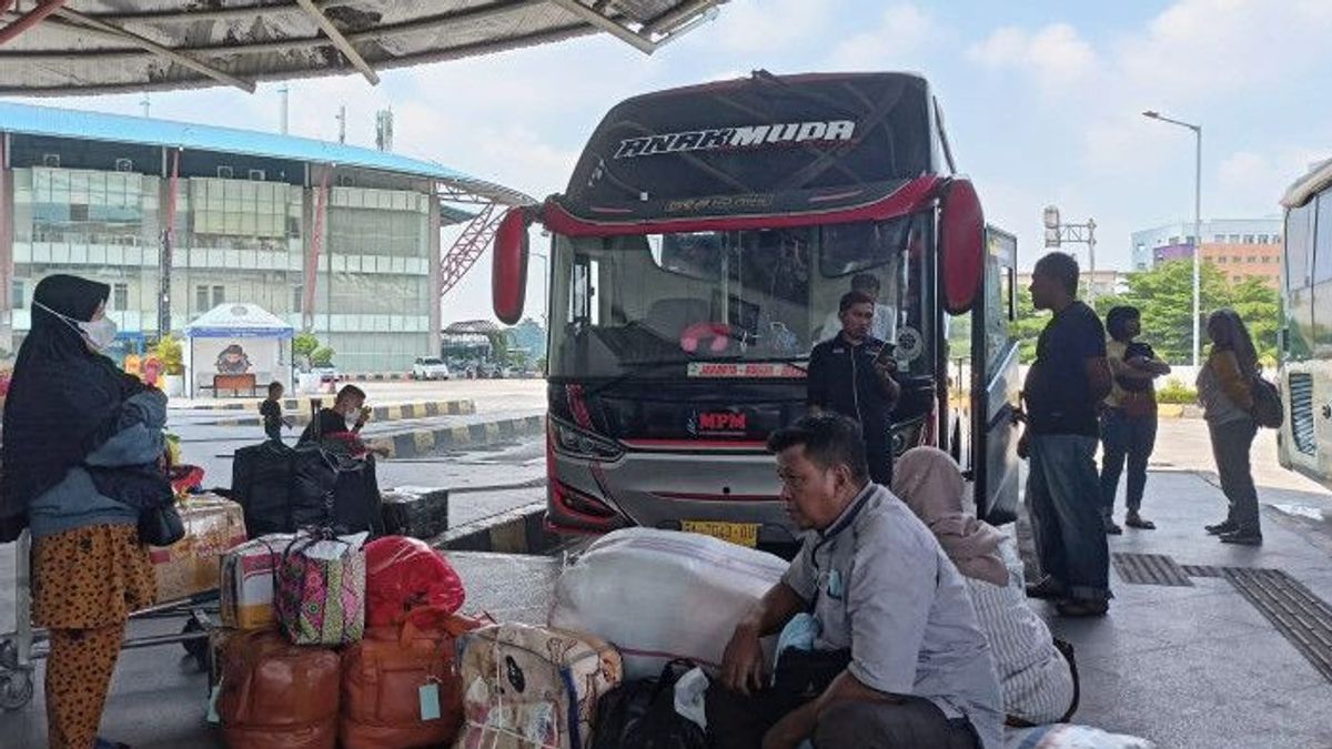 Pekan Ketiga Ramadan, Pemudik via Terminal Pulo Gadung Capai 1.000 Penumpang