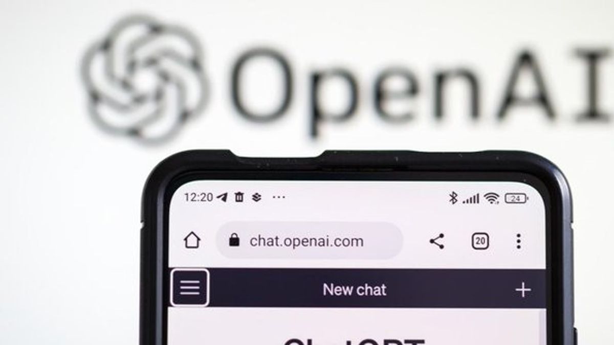 OpenAIは、サイバーセキュリティの新しいモデルが非常に危険であり、階層化された防御システムを準備することを警告