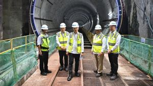 Le ministre des Transports Dudy souligne la qualité de la construction du développement du MRT Phase 2A