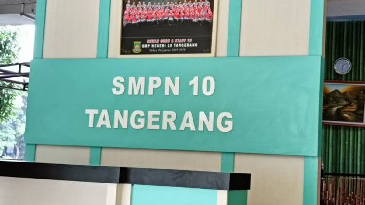 SMPN 10タンゲランは、旅行代理店から奪われた学生ツアーの研究資金を置き換えることを約束します