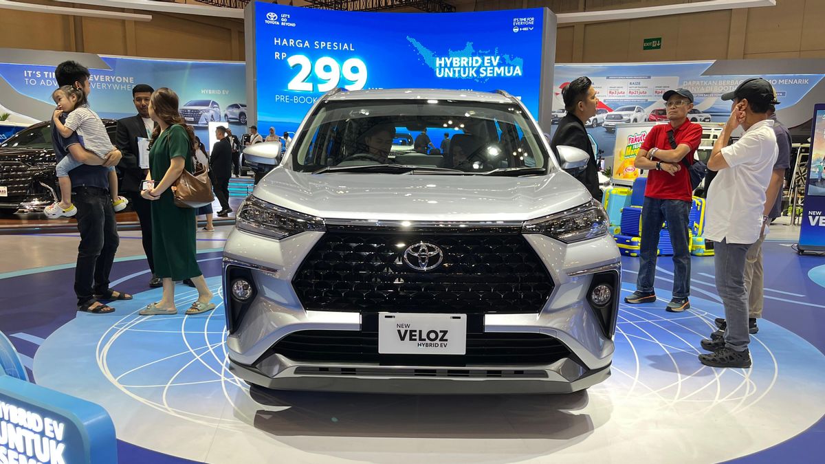 Sambutan Positif, Toyota Veloz Hybrid Catat 4.000 Pemesanan