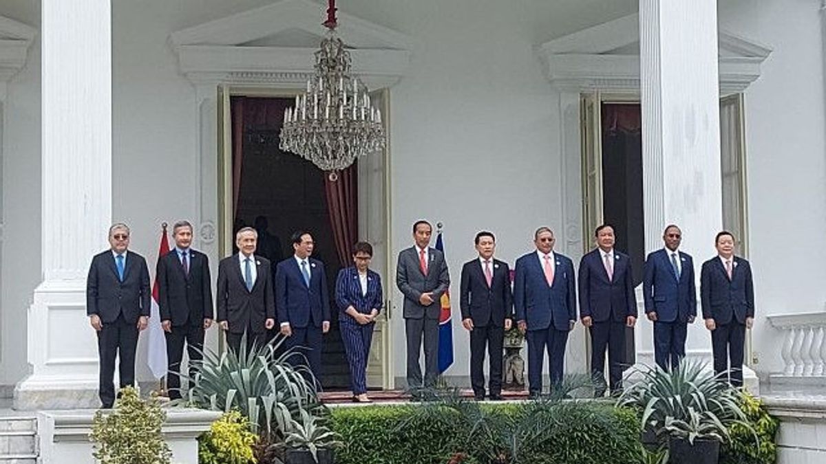 Bahas Krisis Myanmar, Presiden Jokowi Terima Menlu Negara ASEAN di Jakarta