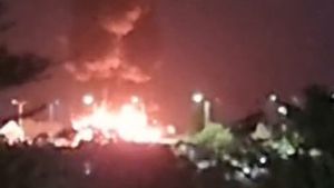 Dua Kapal Terbakar di Dermaga 20 Marina Ancol, Warga Mendengar Ledakan Dikira Suara Petir