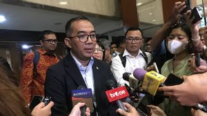 Mahasiswa Bisa Bernapas Lega, Mendikti Tegaskan UKT Tidak Akan Naik