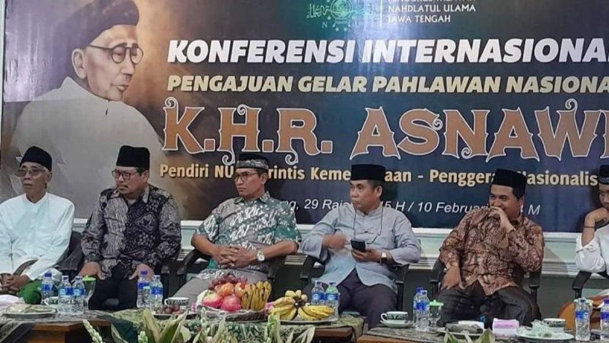 جاكرتا - تدعم PWNU Central Java اقتراح لقب البطل ل Kiai Raden Asnawi Kudus