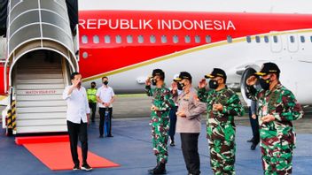 Le Président Jokowi Retourne à Jakarta Après Quatre Jours En Papouasie