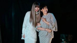 JessC Gandeng Fauziah Latiff in the New Single, Unparallel