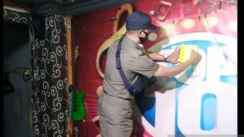 LC Accompanying Guests During PSBB, Top 10 Taman Sari Discotheque Sealed And Fined By Satpol PP